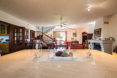 Quinta T4 para Venda em Cumieira