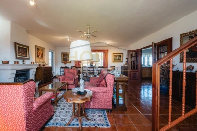 Quinta T4 para Venda em Cumieira