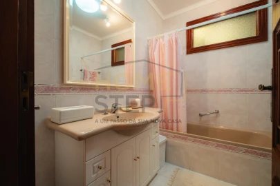 Quinta T4 para Venda em Cumieira