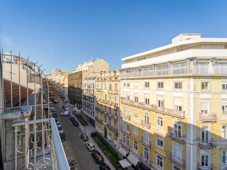 Apartamento T3 para Arrendamento em Santo António Foto 18