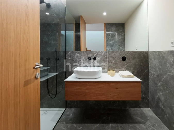 Apartamento T2 para Venda em Cedofeita, Santo Ildefonso, Sé, Miragaia, São Nicolau e Vitória Foto 12