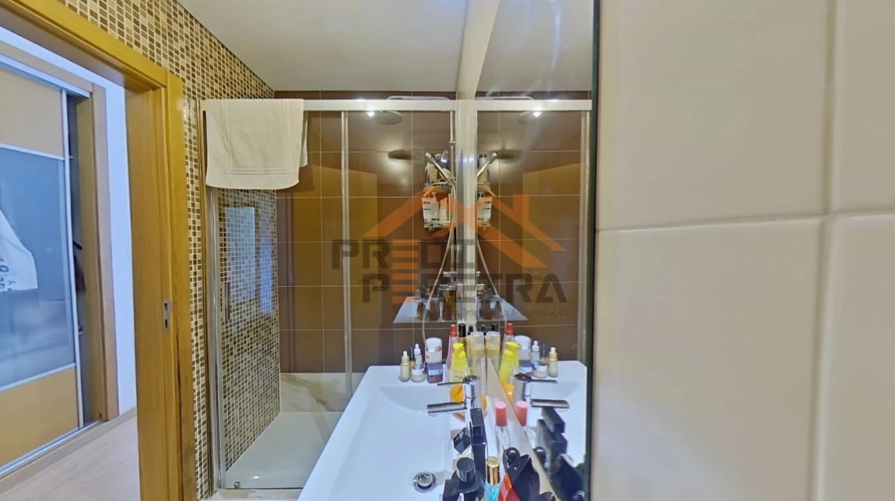 Apartamento T3 para Venda em Malveira e São Miguel de Alcainça Foto 35