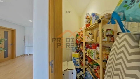 Apartamento T3 para Venda em Malveira e São Miguel de Alcainça