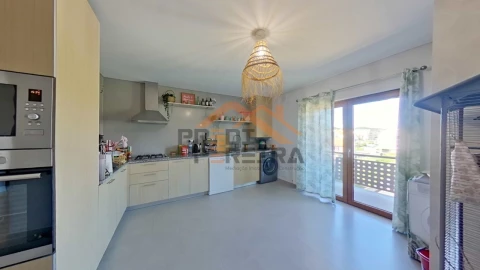 Apartamento T3 para Venda em Malveira e São Miguel de Alcainça