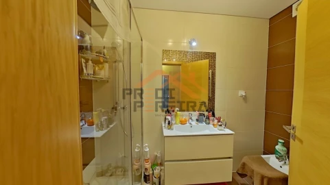 Apartamento T3 para Venda em Malveira e São Miguel de Alcainça