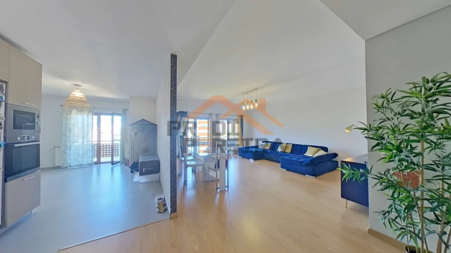 Apartamento T3 para Venda em Malveira e São Miguel de Alcainça Foto 9