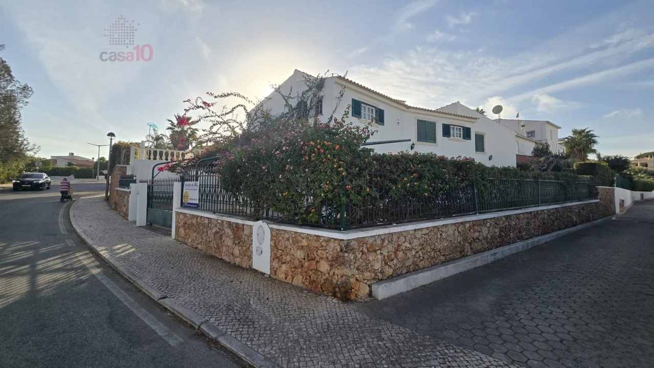 Moradia T6 para Venda em Albufeira e Olhos de Água Foto 38