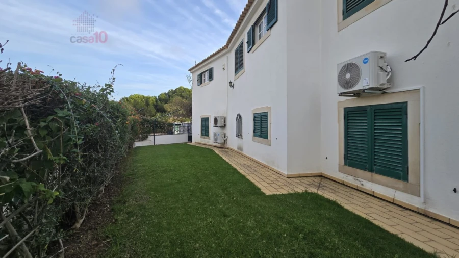 Moradia T6 para Venda em Albufeira e Olhos de Água Foto 36