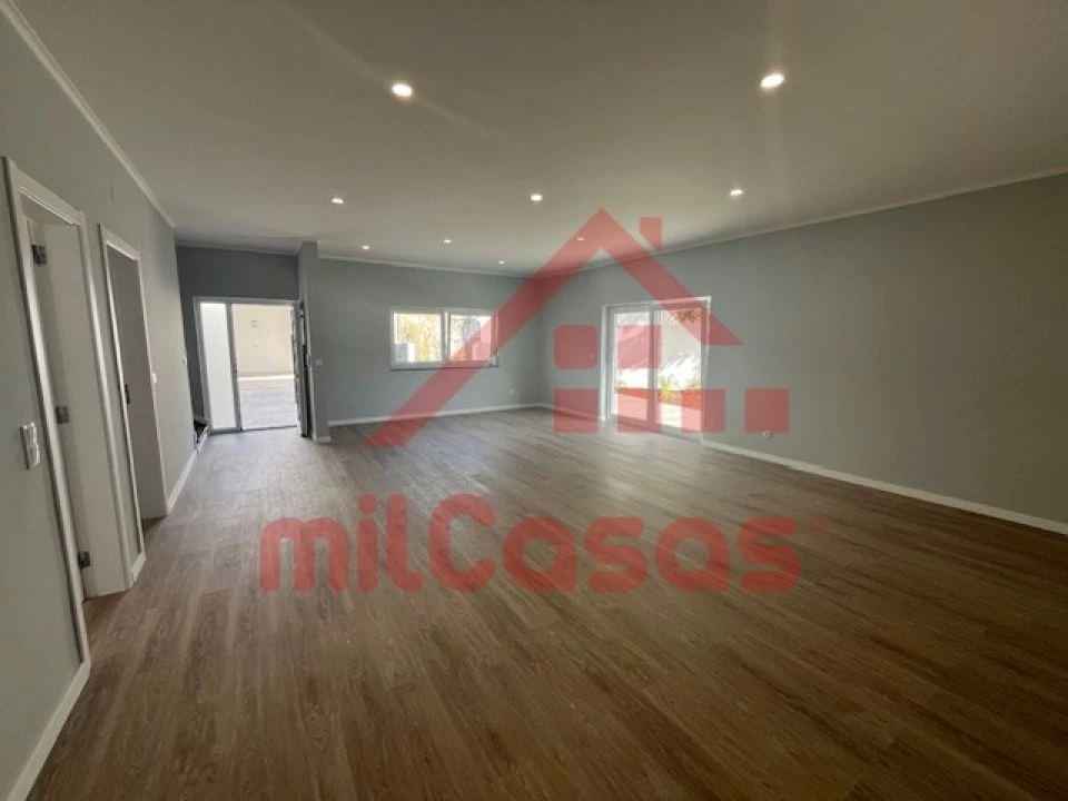 Moradia T3 para Venda em Ericeira Foto 10