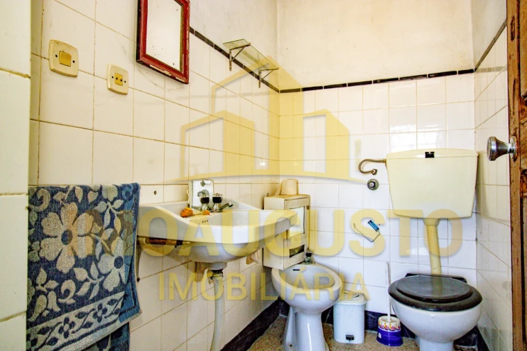 Moradia T4 para Venda em Vascoveiro Foto 13