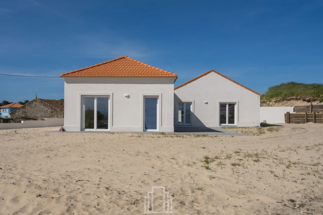 Moradia T3 para Venda em Ovar, São João, Arada e São Vicente de Pereira Jusã Foto 1