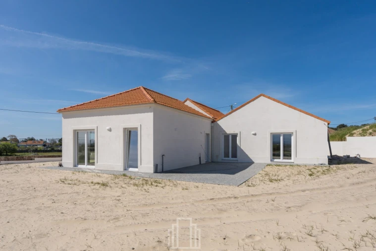 Moradia T3 para Venda em Ovar, São João, Arada e São Vicente de Pereira Jusã Foto 3