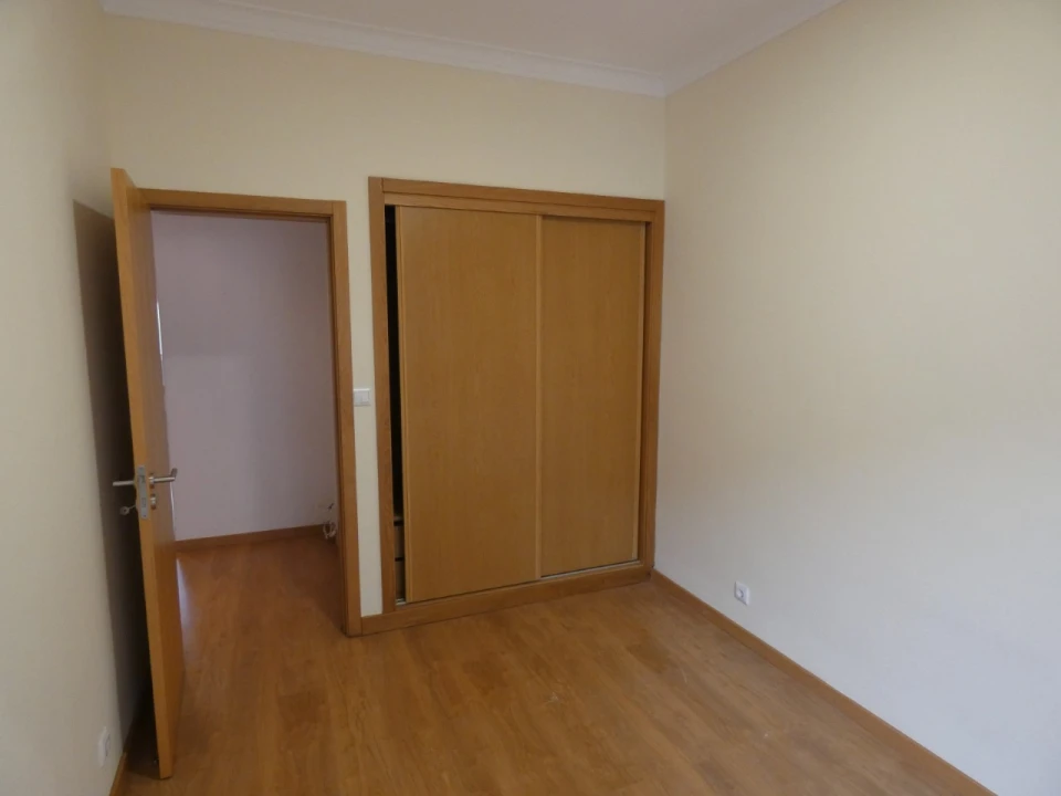 Apartamento T2 para Venda em Mina de Água Foto 15