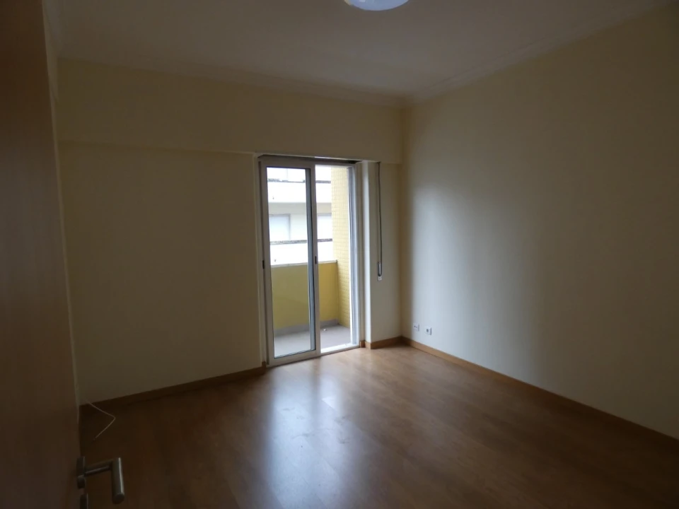 Apartamento T2 para Venda em Mina de Água Foto 18