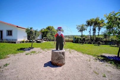 Moradia T4 para Venda em Lama de Arcos