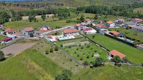 Moradia T4 para Venda em Lama de Arcos