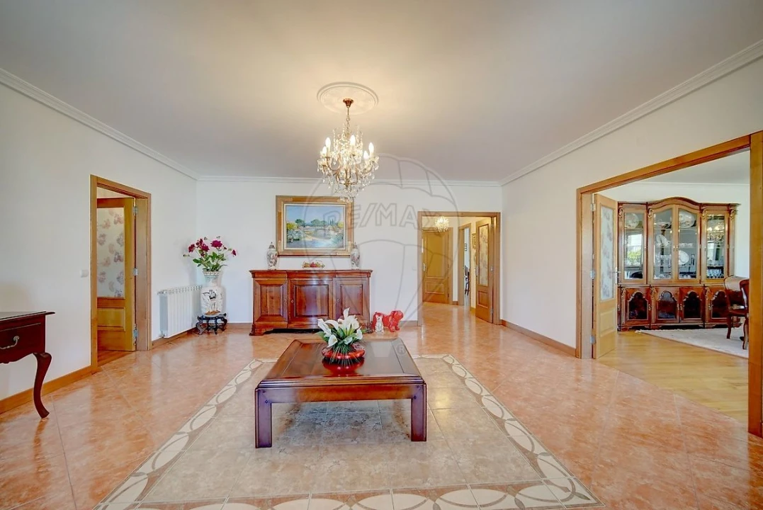 Moradia T4 para Venda em Lama de Arcos Foto 5