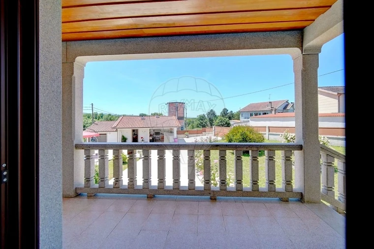 Moradia T4 para Venda em Lama de Arcos Foto 25