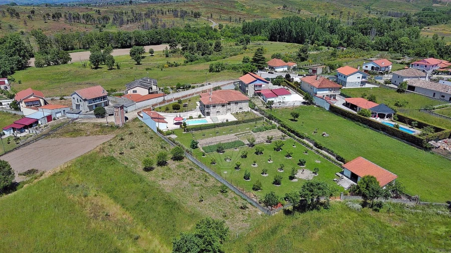 Moradia T4 para Venda em Lama de Arcos Foto 47