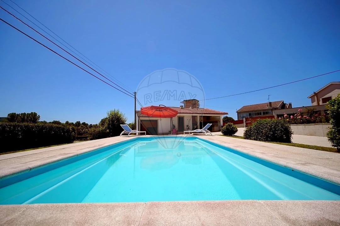 Moradia T4 para Venda em Lama de Arcos Foto 42