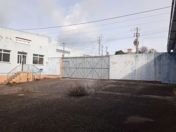 Armazém para Venda em Alcanena e Vila Moreira