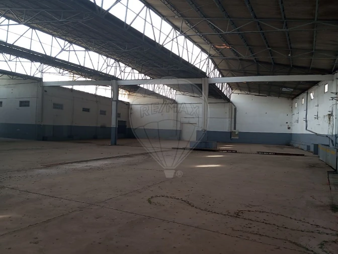 Armazém para Venda em Alcanena e Vila Moreira Foto 15