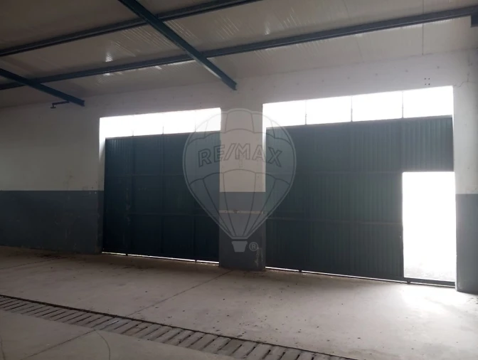 Armazém para Venda em Alcanena e Vila Moreira Foto 11