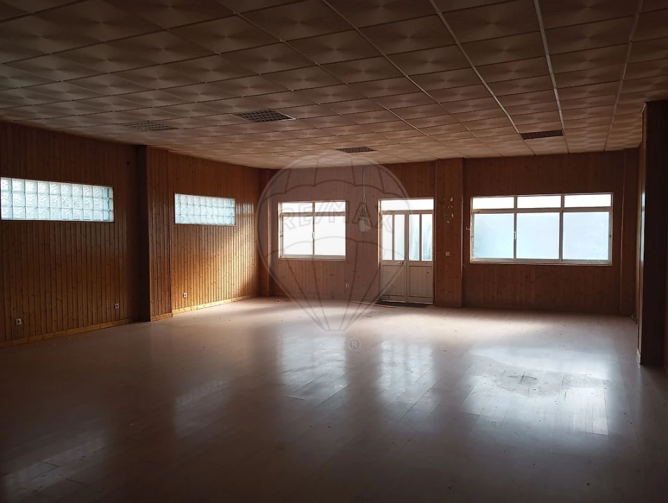 Armazém para Venda em Alcanena e Vila Moreira Foto 33