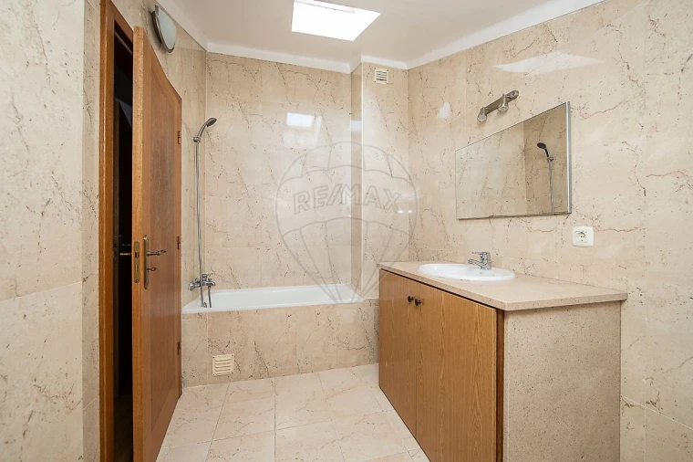 Apartamento T2 para Arrendamento em Azeitão (São Lourenço e São Simão) Foto 15