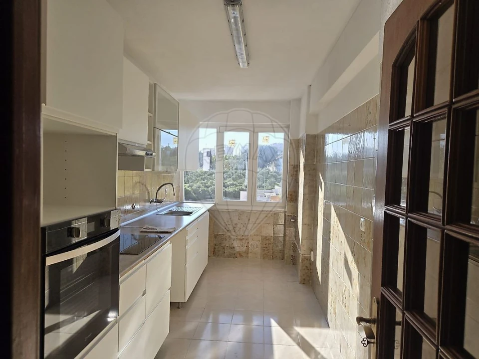 Apartamento T3 para Arrendamento em Póvoa de Santa Iria e Forte da Casa Foto 3