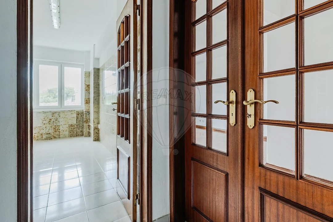 Apartamento T3 para Arrendamento em Póvoa de Santa Iria e Forte da Casa Foto 6