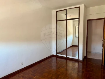 Apartamento T3 para Arrendamento em Póvoa de Santa Iria e Forte da Casa