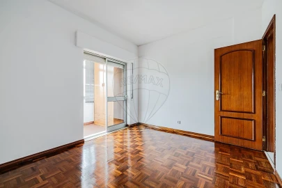 Apartamento T3 para Arrendamento em Póvoa de Santa Iria e Forte da Casa