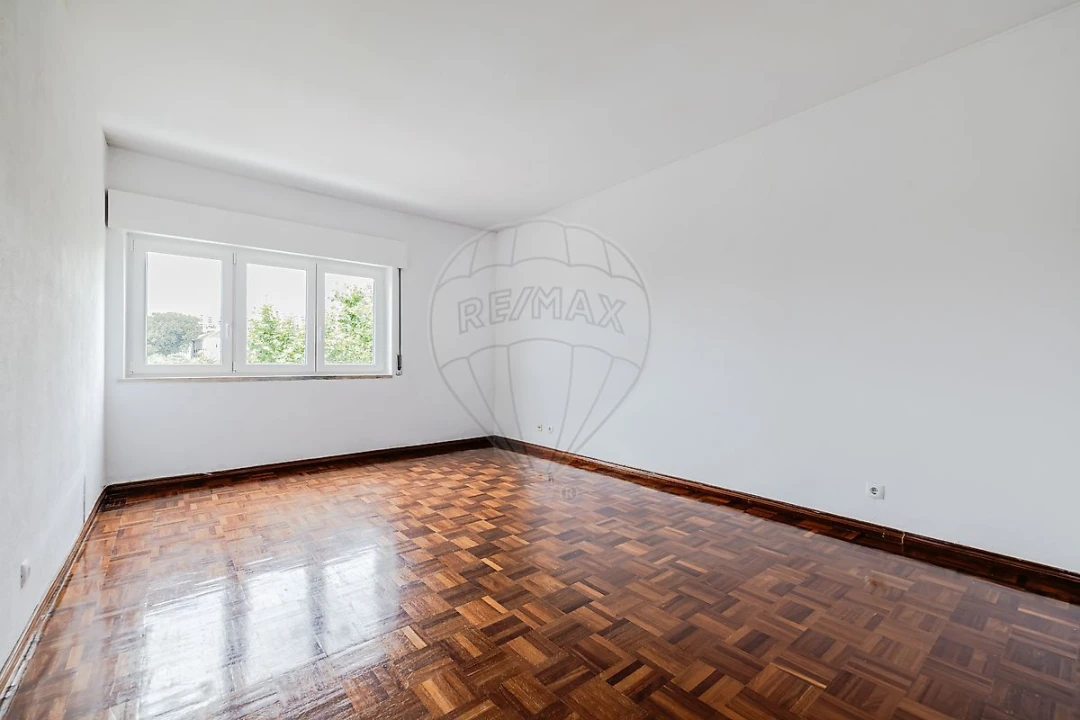 Apartamento T3 para Arrendamento em Póvoa de Santa Iria e Forte da Casa Foto 3
