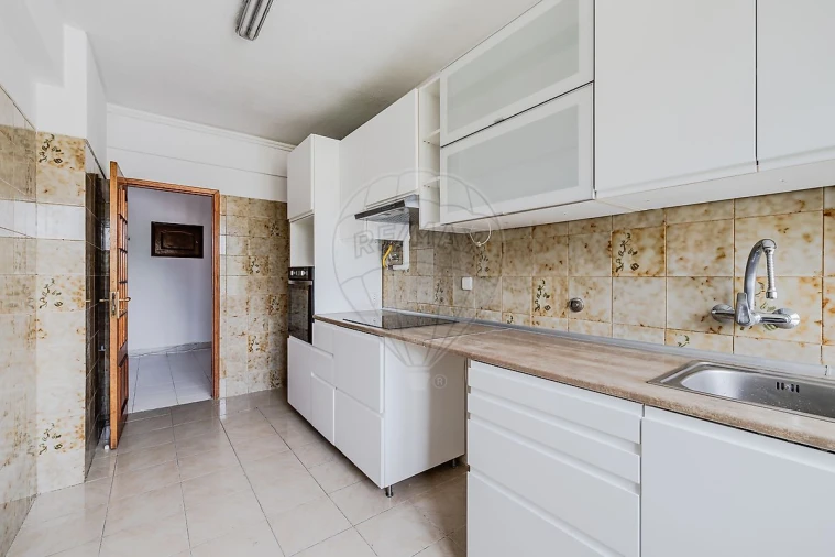 Apartamento T3 para Arrendamento em Póvoa de Santa Iria e Forte da Casa Foto 9