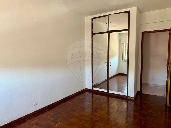 Apartamento T3 para Arrendamento em Póvoa de Santa Iria e Forte da Casa Foto 7