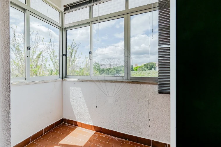 Apartamento T3 para Arrendamento em Póvoa de Santa Iria e Forte da Casa Foto 13