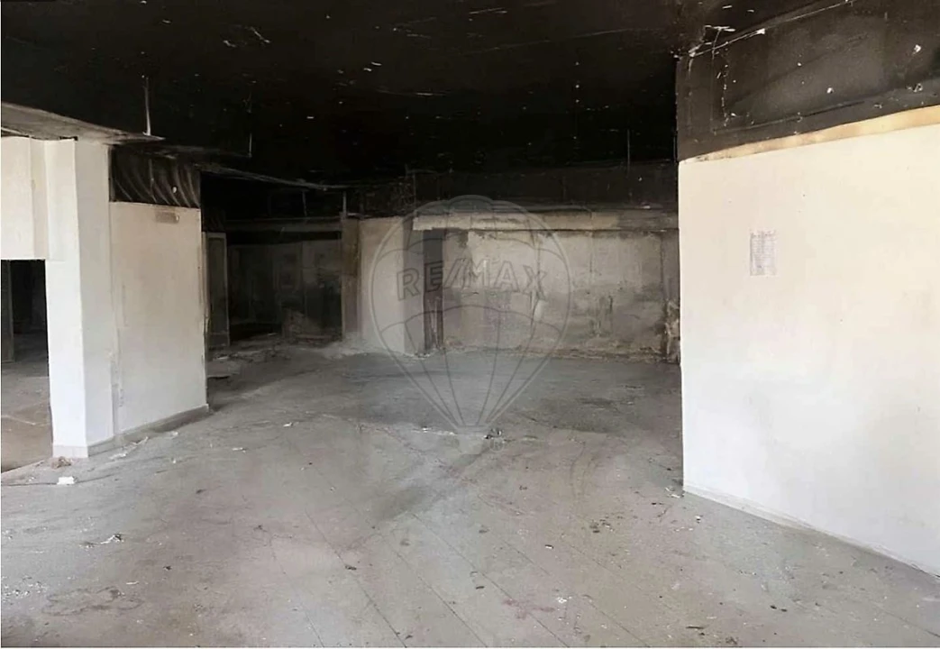 Loja para Venda em Almada, Cova da Piedade, Pragal e Cacilhas Foto 8