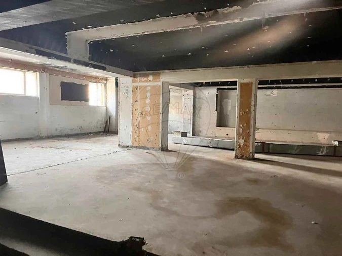 Loja para Venda em Almada, Cova da Piedade, Pragal e Cacilhas Foto 6