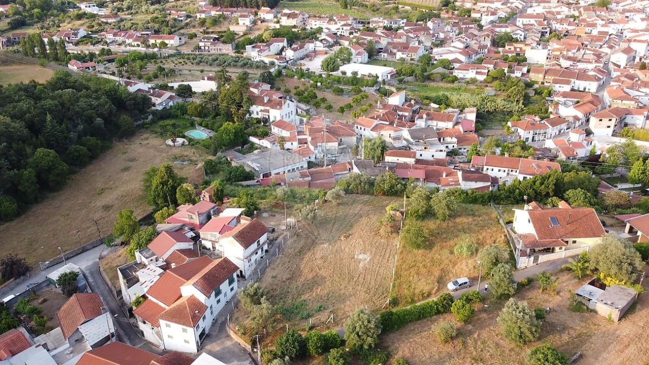Terreno para Venda em Ançã Foto 1