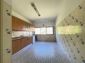 Apartamento T3 para Arrendamento em Póvoa de Santo Adrião e Olival Basto