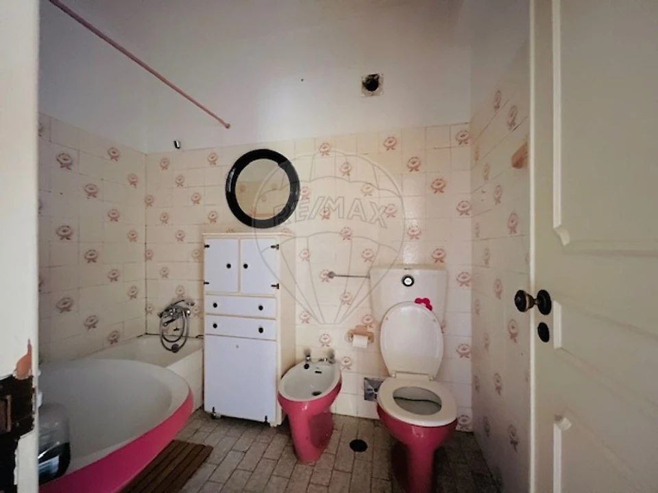 Apartamento T3 para Arrendamento em Póvoa de Santo Adrião e Olival Basto Foto 1