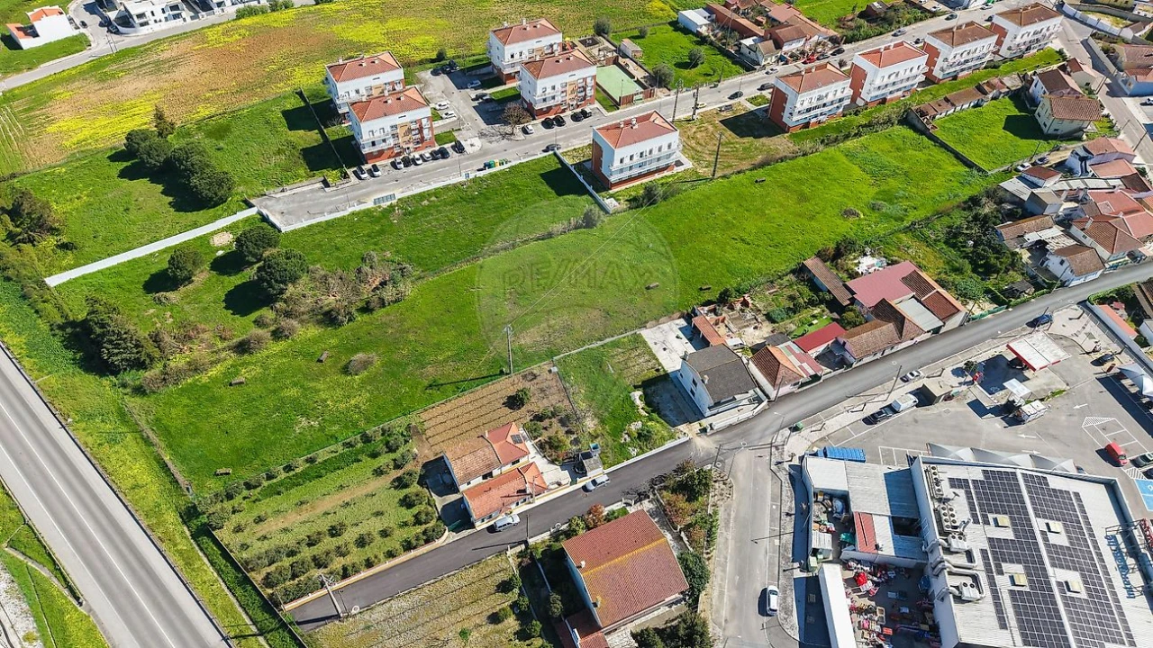 Terreno para Venda em Aveiras de Cima Foto 44