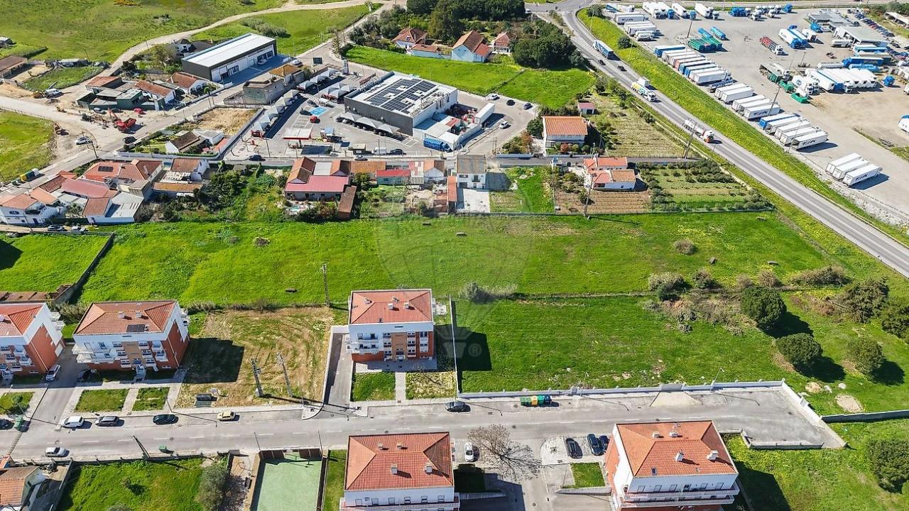 Terreno para Venda em Aveiras de Cima Foto 21