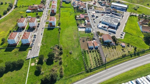 Terreno para Venda em Aveiras de Cima