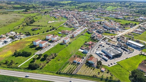 Terreno para Venda em Aveiras de Cima