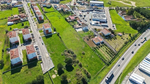 Terreno para Venda em Aveiras de Cima