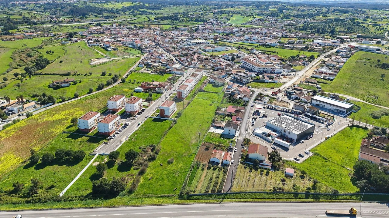Terreno para Venda em Aveiras de Cima Foto 40