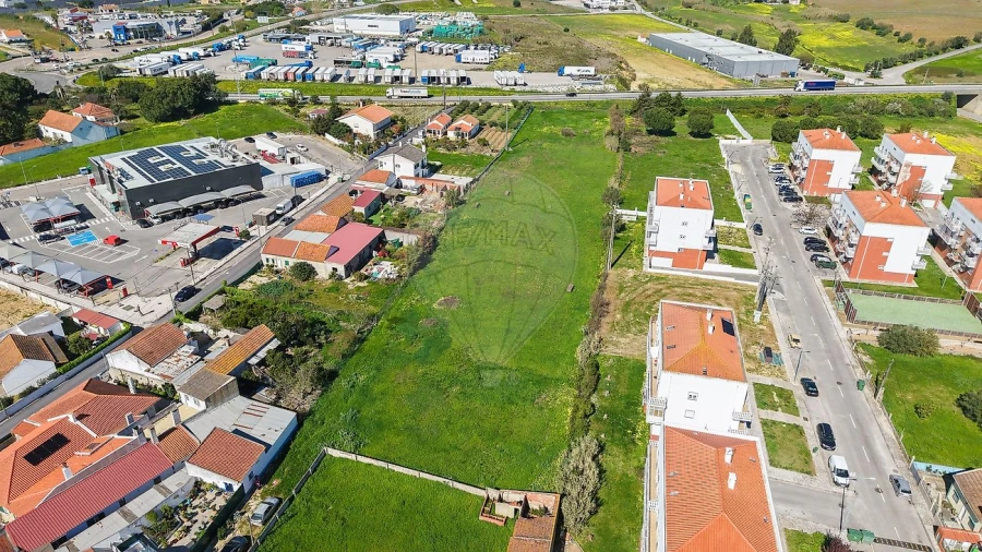 Terreno para Venda em Aveiras de Cima Foto 7