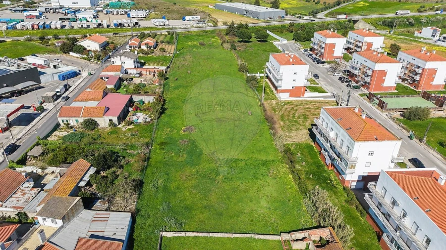 Terreno para Venda em Aveiras de Cima